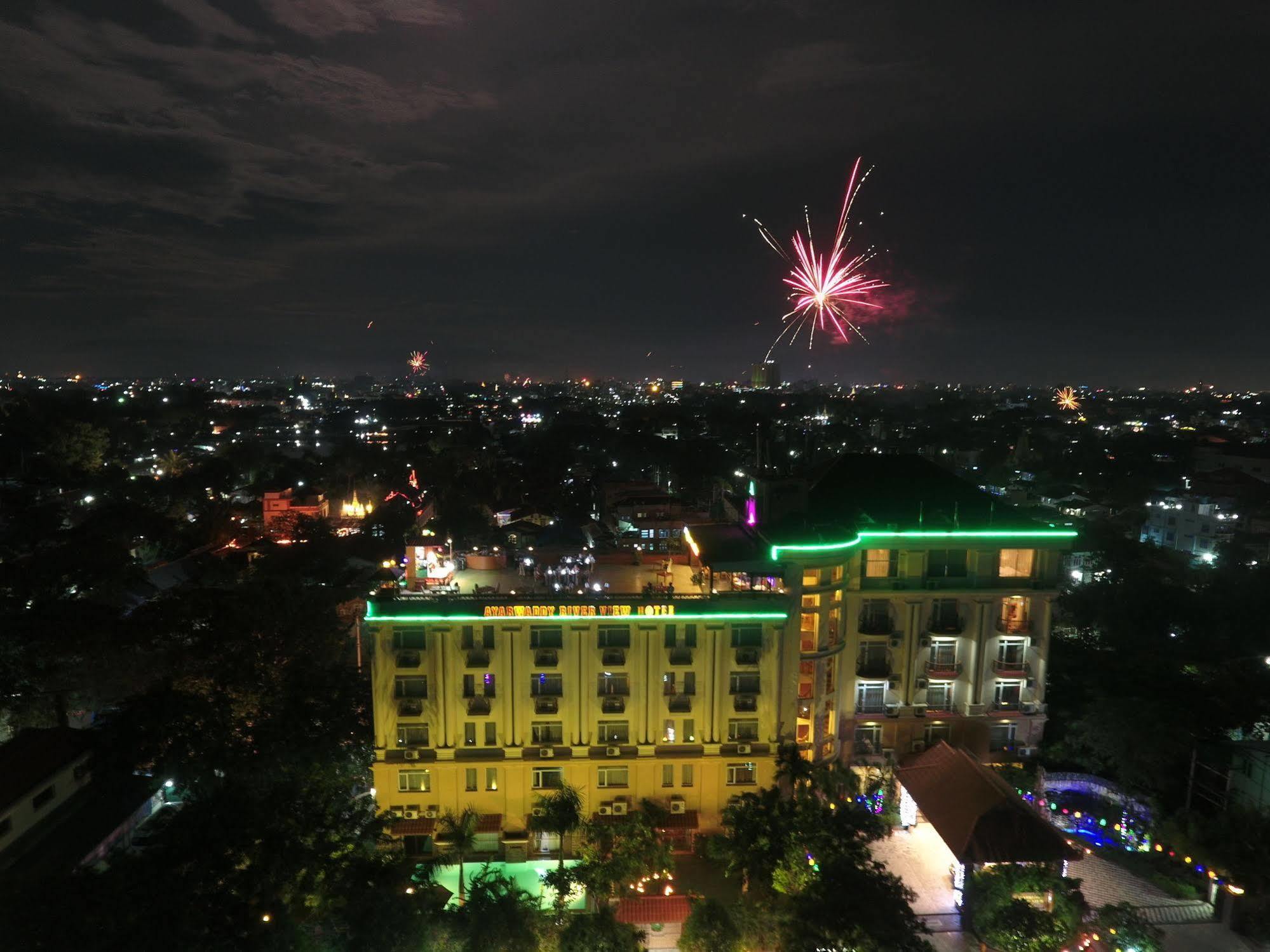 Ayarwaddy River View Hotel Мандалай Экстерьер фото