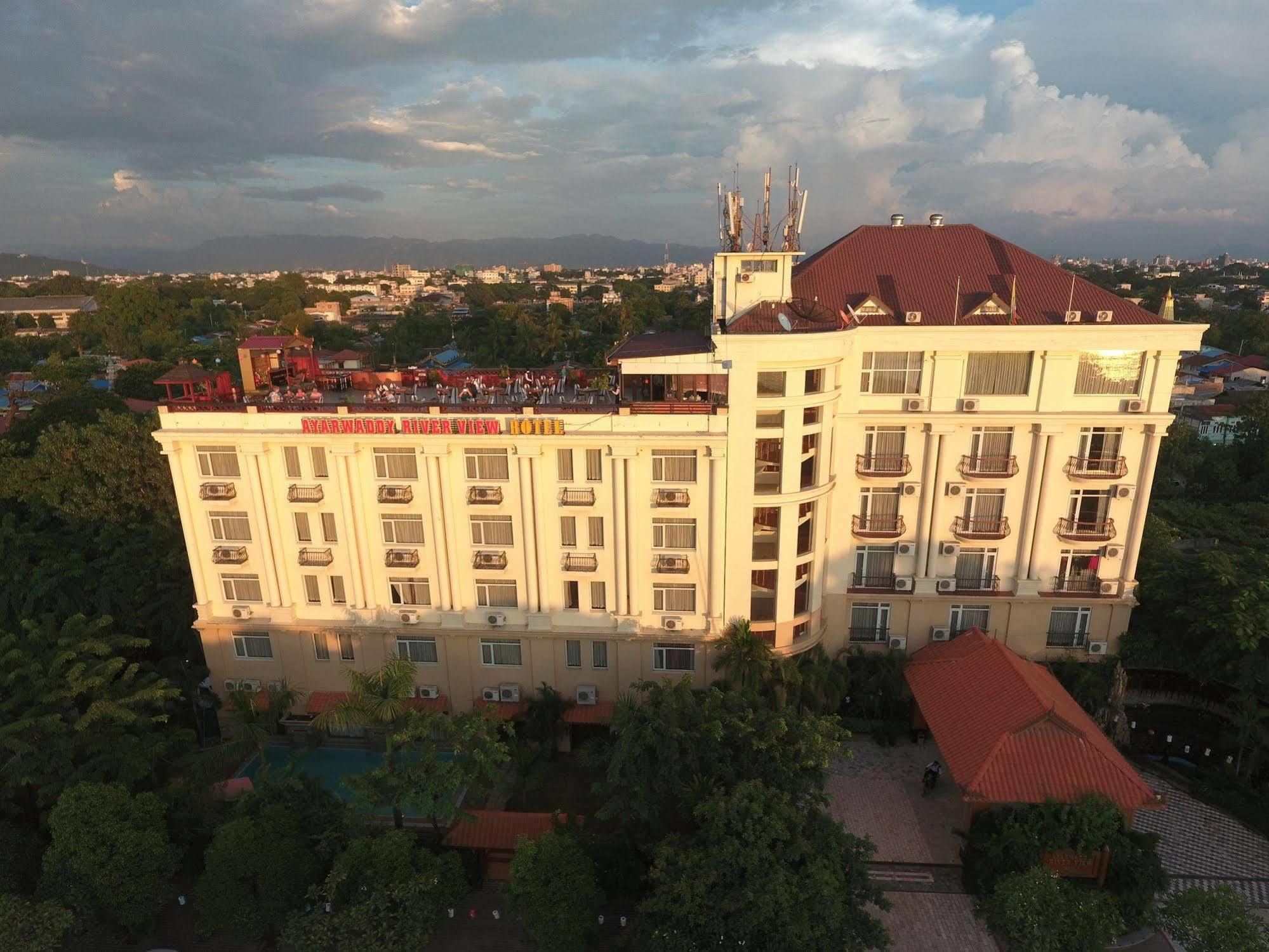 Ayarwaddy River View Hotel Мандалай Экстерьер фото