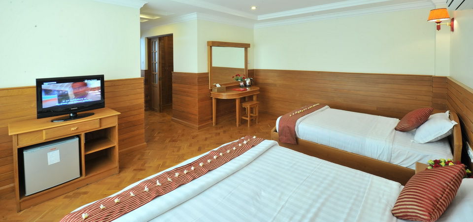 Ayarwaddy River View Hotel Мандалай Экстерьер фото